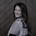 Julia Psitos, VP People & Talent at Alfred - Confirm customer